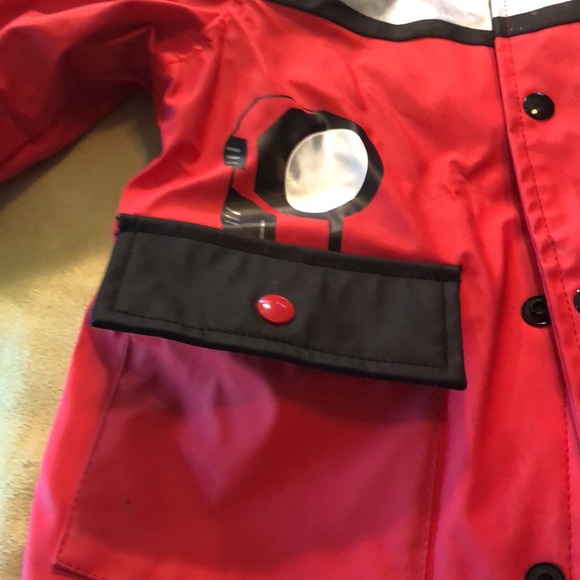Wippette NWT size 2T Fireman Slicker/red with black interior/snap down front - Picture 5 of 14